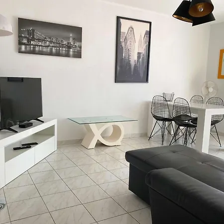Bel T2 Avec Terrasse Et Garage A - Fr-1-553-269 شقة
