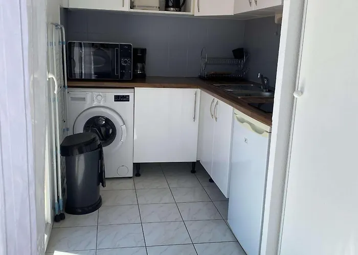 Bel T2 Avec Terrasse Et Garage A - Fr-1-553-269 * Balaruc-les-Bains