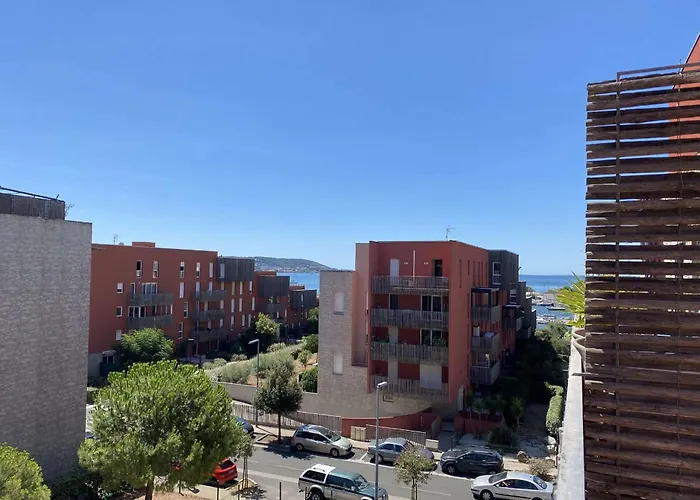 Daire Bel T2 Avec Terrasse Et Garage A - Fr-1-553-269