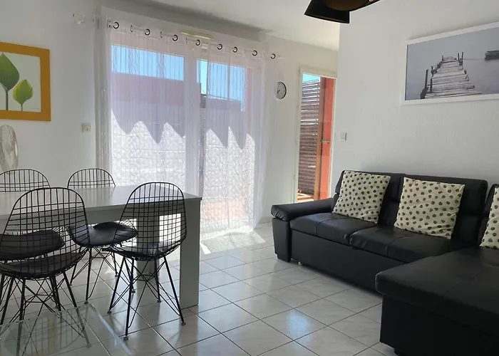 Daire Bel T2 Avec Terrasse Et Garage A - Fr-1-553-269 *