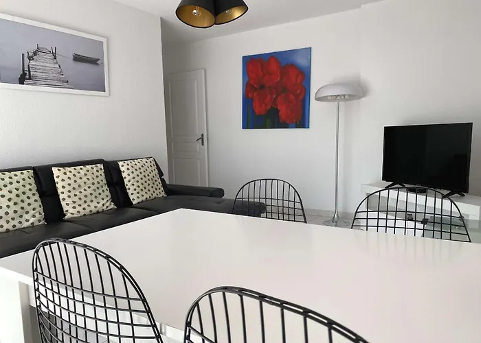 Bel T2 Avec Terrasse Et Garage A - Fr-1-553-269 Daire Balaruc-les-Bains